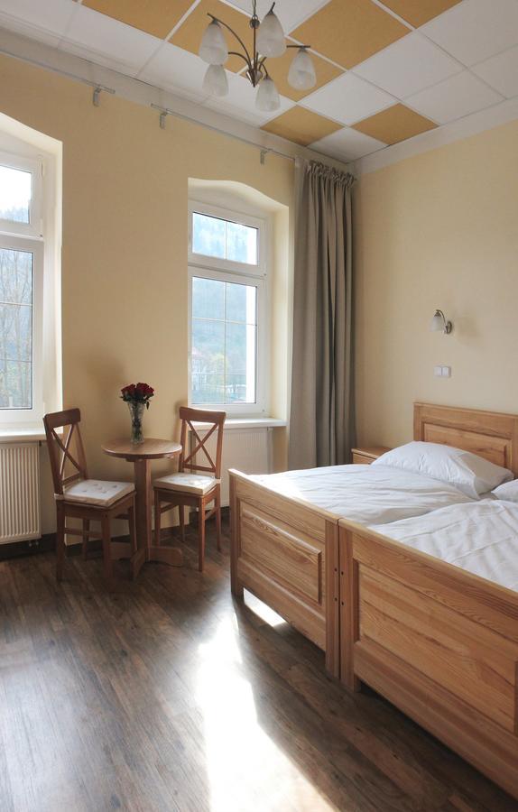 Hotel Orix Jáchymov Buitenkant foto