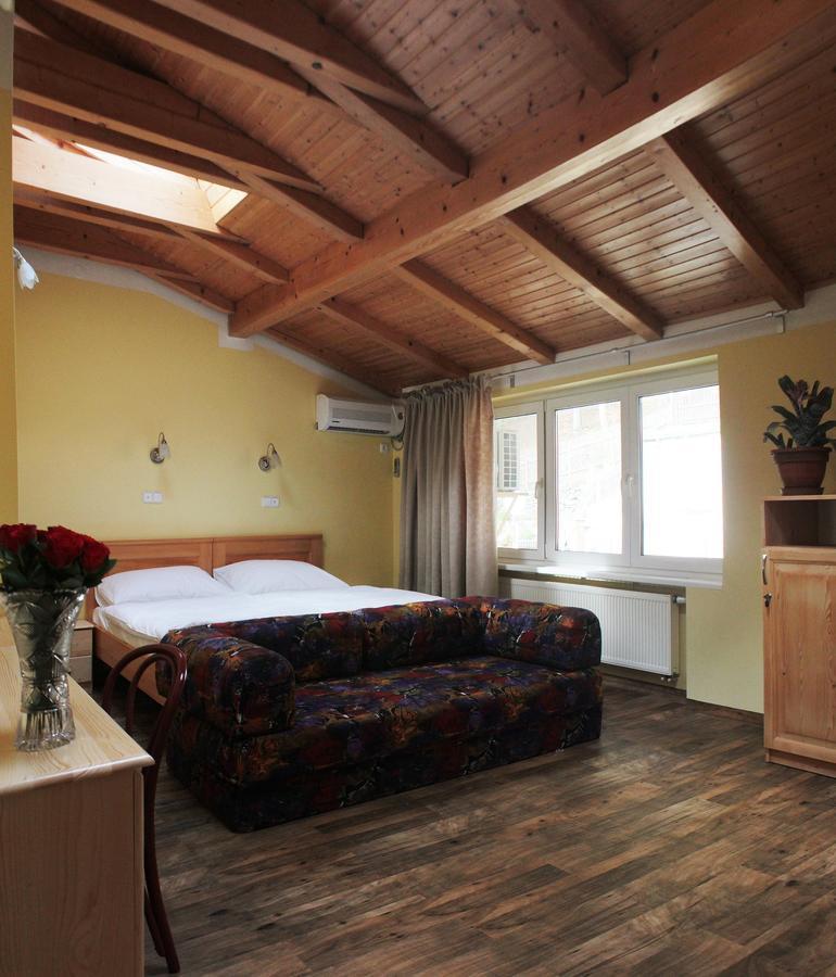 Hotel Orix Jáchymov Buitenkant foto