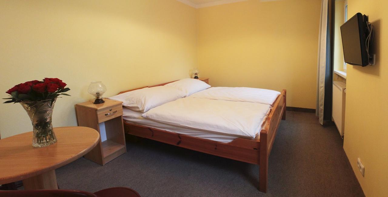 Hotel Orix Jáchymov Buitenkant foto