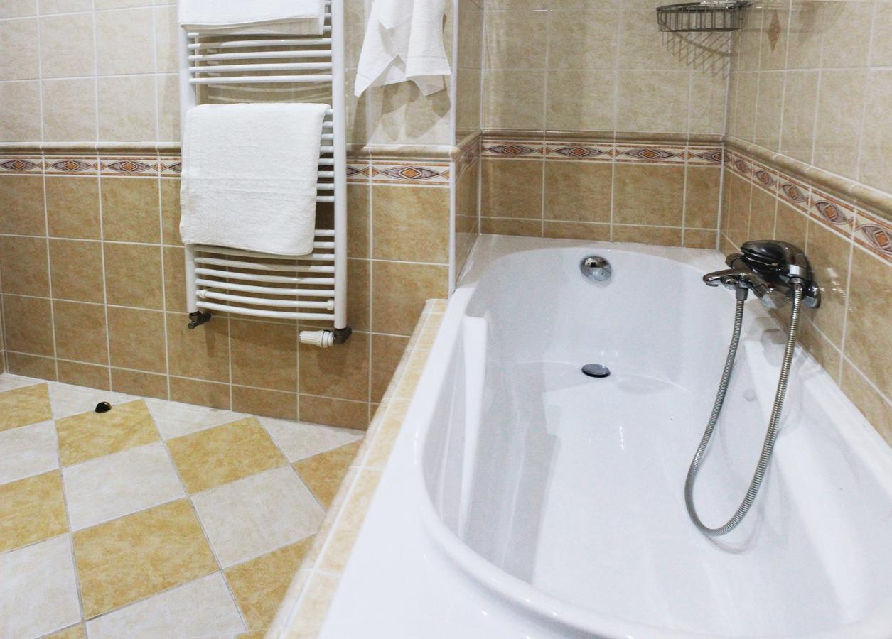 Hotel Orix Jáchymov Buitenkant foto